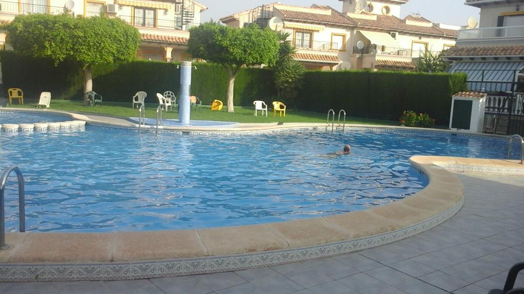 Holiday Home Torre De Pisa ตอร์เรเวียคา ภายนอก รูปภาพ