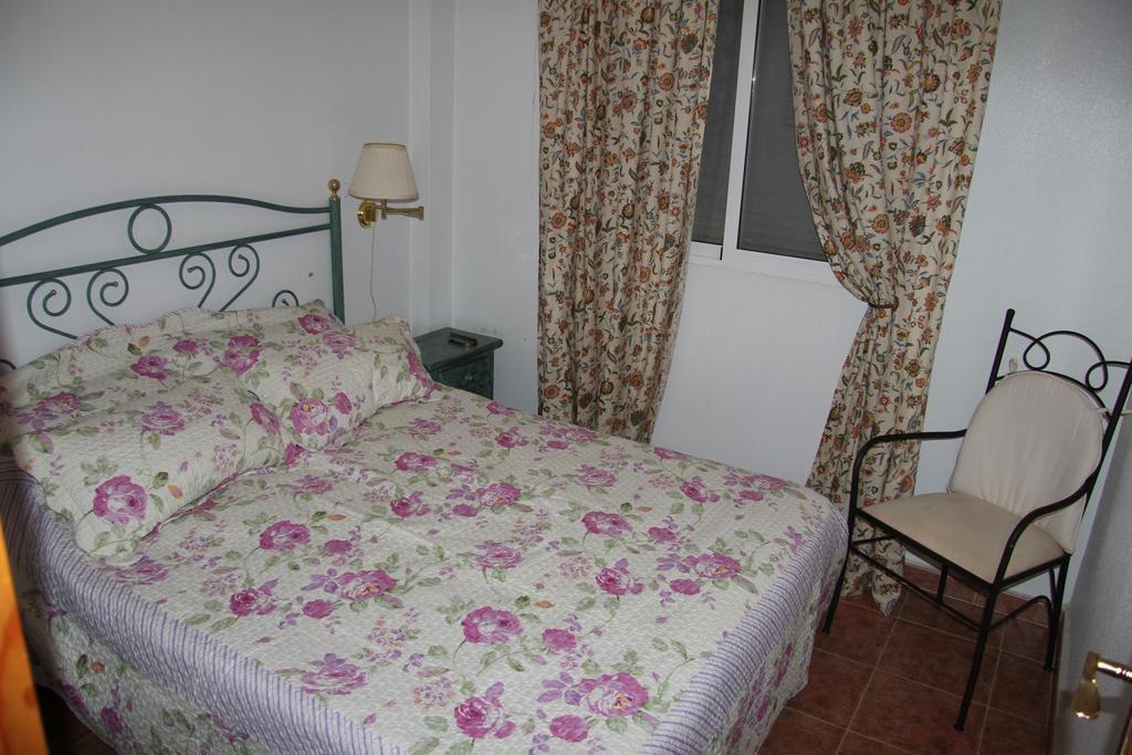 Holiday Home Torre De Pisa ตอร์เรเวียคา ห้อง รูปภาพ